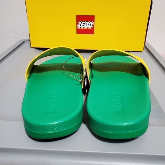 adidas Originals Sz 6 Kids Unisex  Adilette Comfort x LEGO® Slides BNIB - Picture 8 of 10